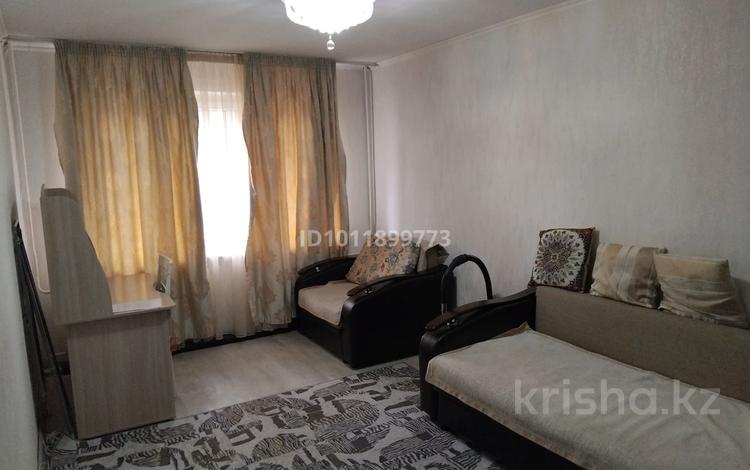 2-комнатная квартира · 46 м² · 1/4 этаж, мкр №10 19 за 250 000 ₸ в Алматы, Ауэзовский р-н — фото 2