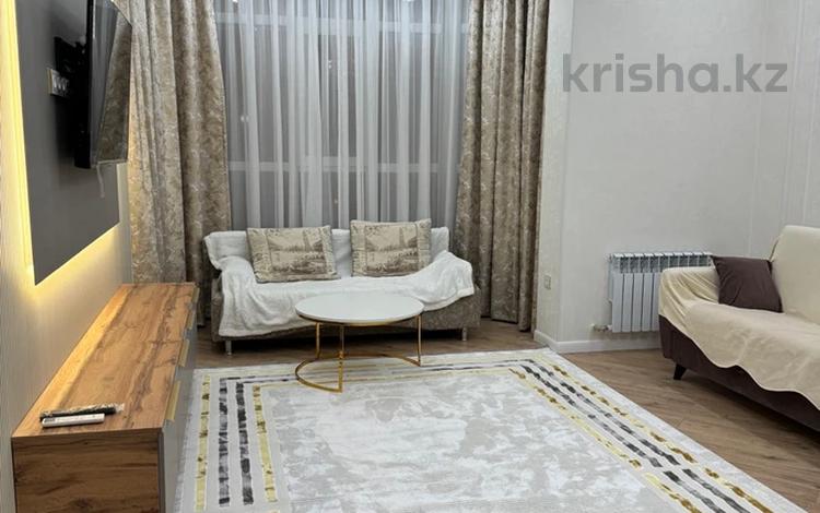 2-комнатная квартира · 70 м² · 15/16 этаж, 16-й мкр , ​16-й микрорайон 64 — Ориентировочно находится возле ТРК Актау за 16 000 ₸ — фото 3