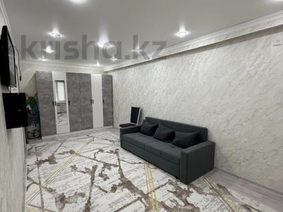 1-комнатная квартира · 35.5 м² · 4/5 этаж, Кулымбетова за 8.6 млн 〒 в Актобе, мкр. Курмыш