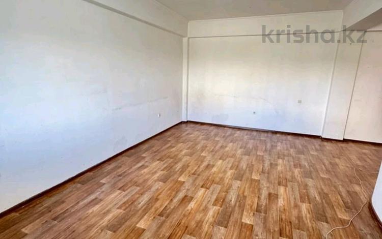 2-бөлмелі пәтер · 62 м² · 3/5 қабат, мкр Восточный 33, бағасы: 22.8 млн ₸ в Талдыкоргане — фото 2
