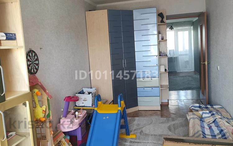 3-комнатная квартира · 57 м² · 5/5 этаж, ул. Николая Пичугина 238 за 21 млн ₸ в Караганде, Казыбек би р-н — фото 2