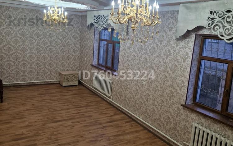 Жеке үй · 4 бөлме · 200 м² · 10 жүзд., Сатпаева 66, бағасы: 23 млн ₸ в Кентау — фото 2