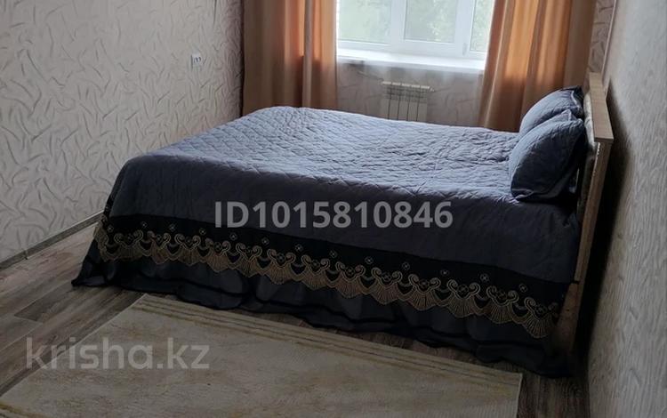 2-комнатная квартира · 73 м² · 4/6 этаж, Сергей Тюленина 6 за 15 000 ₸ в Уральске — фото 4