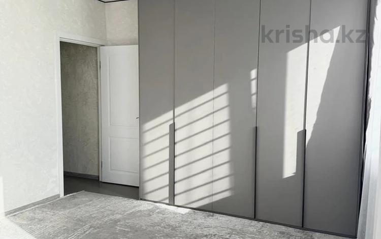 4-комнатная квартира · 107.3 м² · 13/21 этаж, Шаймерден Косшыгулулы 4 — ТАМАША ҰСЫНЫС! за 45 млн ₸ в Астане, Сарыарка р-н — фото 2