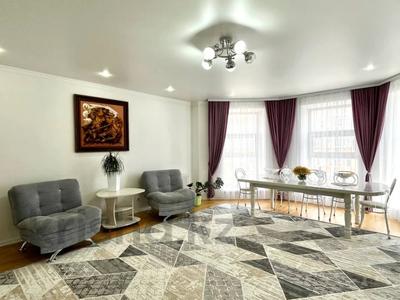2-комнатная квартира, 72.5 м², 9/10 этаж, Сейфуллина 3 за 28.5 млн 〒 в Астане, Сарыарка р-н