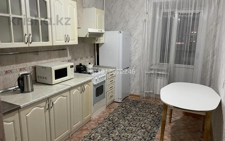 1-бөлмелі пәтер · 41 м² · 7/10 қабат, мкр 12 16А — Возле триатлон парка, бағасы: 15.5 млн ₸ в Актобе — фото 2