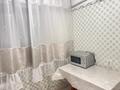 1-комнатная квартира · 30 м² · 2/5 этаж, мкр Центральный, Азаттык 46а за 12 000 ₸ в Атырау — фото 4