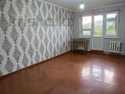 3-бөлмелі пәтер, 60 м², 5/5 қабат, 2 мкр 14, бағасы: 11.8 млн 〒 в Таразе