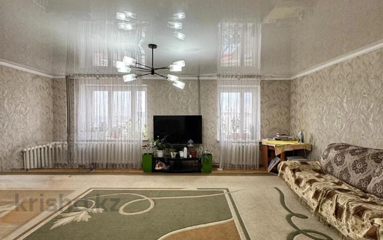3-бөлмелі пәтер · 94.2 м² · 5/9 қабат, Дулатова 208, бағасы: 22 млн ₸ в Семее — фото 2