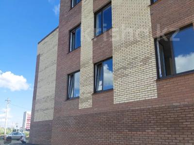 2-комнатная квартира · 73.8 м² · 1/3 этаж, кизатова за ~ 29.5 млн ₸ в Петропавловске