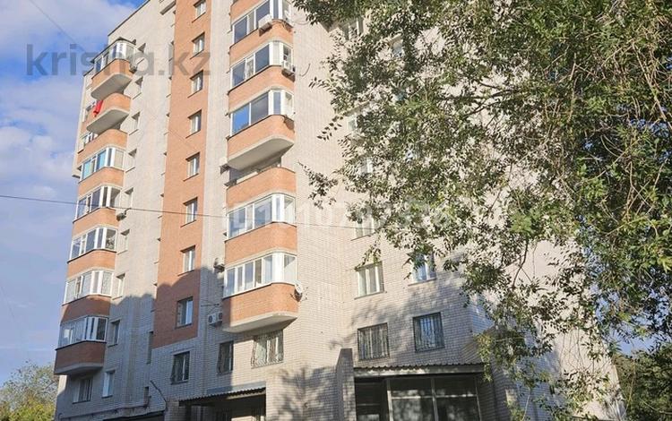 1-комнатная квартира · 47 м² · 3/10 этаж, Авиагородок за 13.5 млн ₸ в Актобе, мкр Авиагородок — фото 2