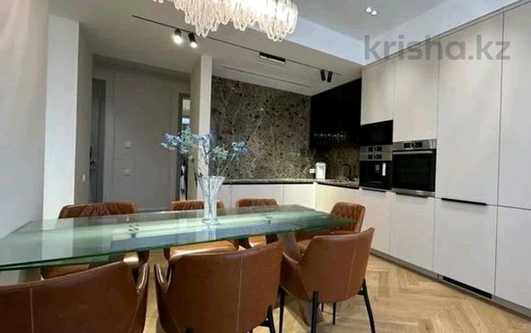 4-бөлмелі пәтер · 200 м² · 2/3 қабат, Медеуский район, бағасы: ~ 3.3 млн ₸ в Алматы, Медеуский р-н — фото 2