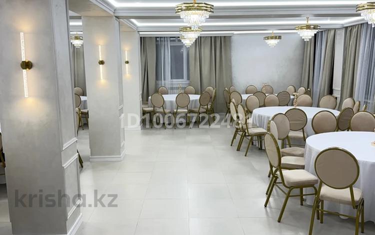 Дом · 5 комнат · 450 м², Мызы 15/1 за 150 000 〒 в Усть-Каменогорске — фото 2