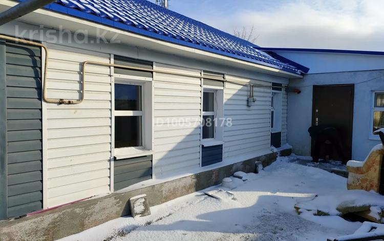 Отдельный дом · 2 комнаты · 52 м² · 3 сот., 5 Апреля — Центрального рынка за 15 млн 〒 в Костанае — фото 2