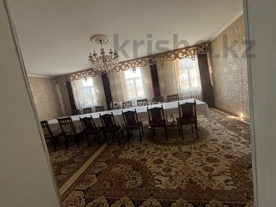 Часть дома · 5 комнат · 180 м² · 6 сот., Шокай 15 — 11 мектеп 4 поликлиника томожняя тасбөгет орталық за 20 млн 〒 в Тасбогете