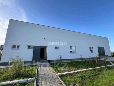 Промбаза · 18 соток, мкр 5, С.к Казмеханомонтаж 34 — За гипер маркетом Анвар за 90 млн 〒 в Актобе