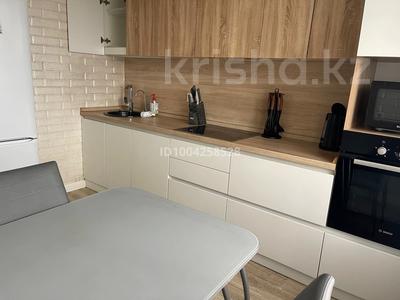 2-бөлмелі пәтер · 62 м² · 6 қабат, Кабанбай батыра 152/2, бағасы: 350 000 〒 в Усть-Каменогорске