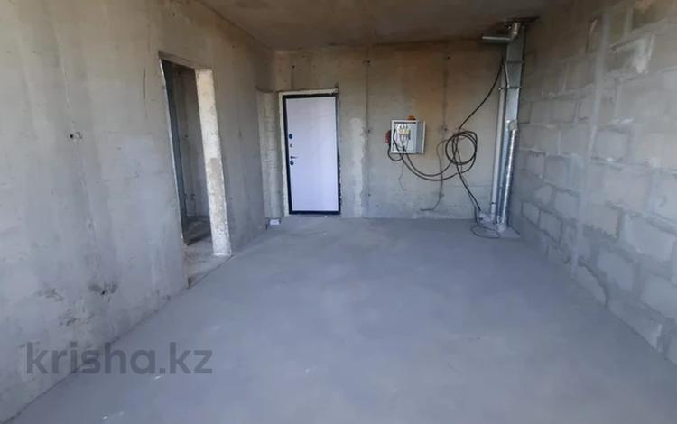 1-бөлмелі пәтер, 37.7 м², 9/9 қабат, мкр Кокжиек, Жолымбет 42/5, бағасы: 13.2 млн 〒 в Алматы, Жетысуский р-н — фото 2