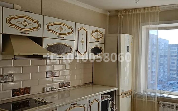 4-комнатная квартира · 75 м² · 7/10 этаж, мкр Юго-Восток, Таттимбета 10 за 250 000 〒 в Караганде, Казыбек би р-н — фото 2