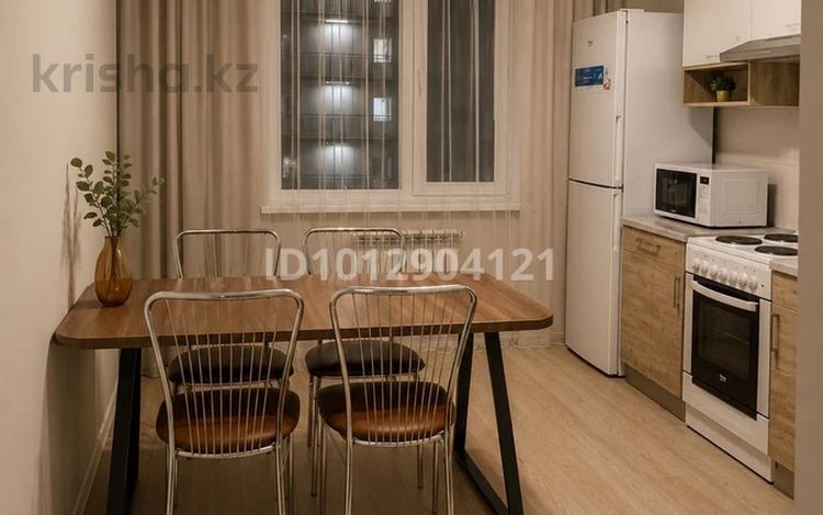 2-бөлмелі пәтер · 60 м² · 6/13 қабат, Макатаева 127/11 — Муратбаева, бағасы: 18 000 ₸ в Алматы, Алмалинский р-н — фото 2