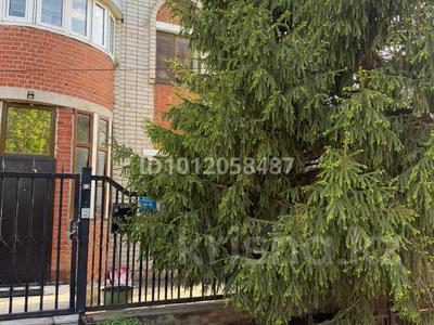 Жеке үй · 5 бөлме · 200 м² · 6 жүзд., Сазды-3, Сабыра Курманалина 53 — Переулок Спартака, бағасы: 53 млн ₸ в Актобе, Сазда-3