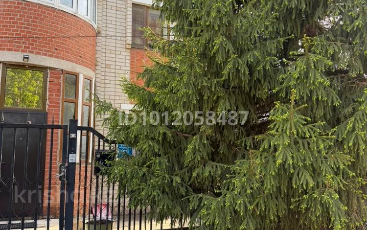 Жеке үй · 5 бөлме · 200 м² · 6 жүзд., Сазды-3, Сабыра Курманалина 53 — Переулок Спартака, бағасы: 53 млн ₸ в Актобе, Сазда-3 — фото 2