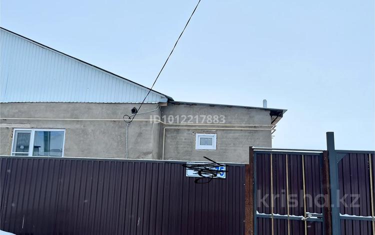 Жеке үй · 4 бөлме · 130 м² · 10 жүзд., Поселок Саржар — Пос. Саржар, бағасы: 17 млн ₸ в Актобе — фото 2