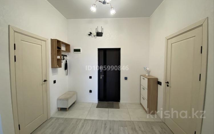 2-комнатная квартира · 62.7 м² · 12/13 этаж, 16-й мкр 85 за 26.8 млн ₸ в Актау — фото 2