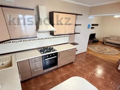 2-комнатная квартира · 70 м² · 4/8 этаж, Достык 42 — Кабанбай батыра за 400 000 ₸ в Алматы, Медеуский р-н