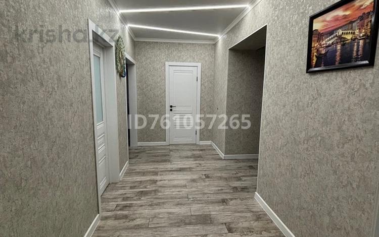 4-бөлмелі пәтер · 135.6 м² · 9/10 қабат, мкр Кадыра Мырза-Али, Кадыр Мырзали — Новый 5 микрорайон, бағасы: 46.5 млн ₸ в Уральске — фото 2