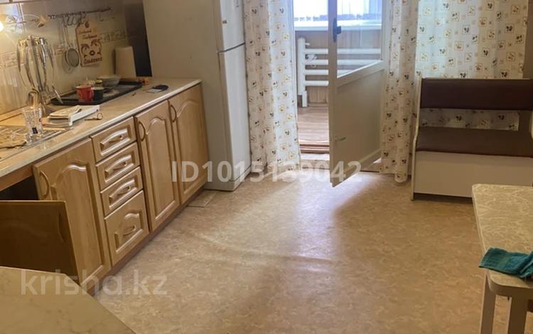 3-комнатная квартира · 64 м² · 5/5 этаж, мкр Сары Арка, Тайманова 33 за 23 млн ₸ в Атырау — фото 2