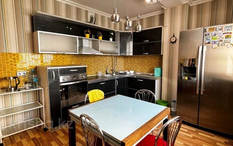 2-комнатная квартира · 77 м² · 10/12 этаж, Кабанбай батыр 5/1 за 37.5 млн ₸ в Астане, Нура р-н — фото 2