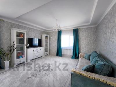 Жеке үй · 4 бөлме · 101.5 м² · 7.8 сот., Строитель треста актюбстрой, бағасы: 15 млн ₸ в Актобе, мкр Акжар