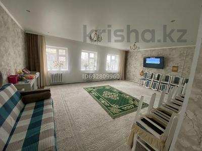 Отдельный дом · 5 комнат · 180 м² · 10 сот., мкр. Зачаганск пгт, Ермекова 21 — М.Шокай за 34 млн ₸ в Уральске