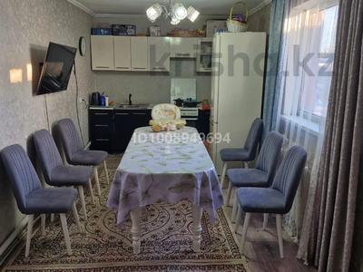 Саяжай · 4 бөлме · 100 м² · 6 жүзд., Васточный правый 5 — После училище, бағасы: 16 млн ₸ в Семее