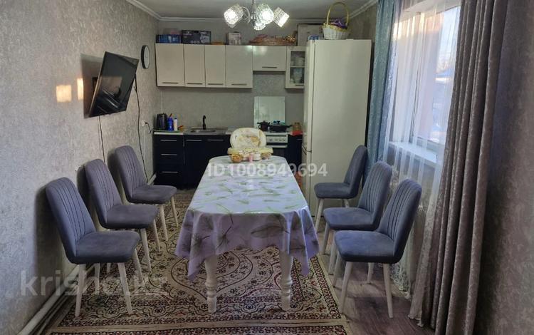 Саяжай · 4 бөлме · 100 м² · 6 жүзд., Васточный правый 5 — После училище, бағасы: 16 млн ₸ в Семее — фото 2