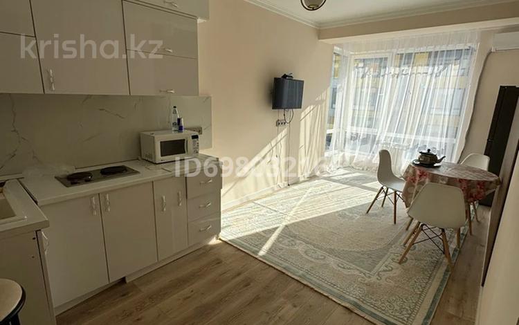 2-комнатная квартира, 47 м², 2/3 этаж помесячно, мкр Акжар, Береке