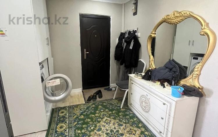 2-бөлмелі пәтер · 55 м² · 5/5 қабат, мкр 8, Санкибай батыра, бағасы: 14 млн ₸ в Актобе — фото 2