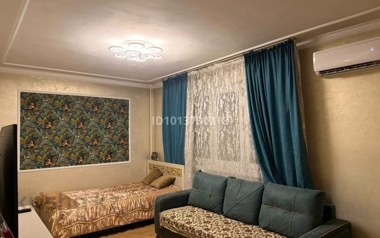 1-бөлмелі пәтер · 32 м² · 3/5 қабат, мкр №5 27 — Абая, бағасы: 250 000 ₸ в Алматы, Ауэзовский р-н — фото 2