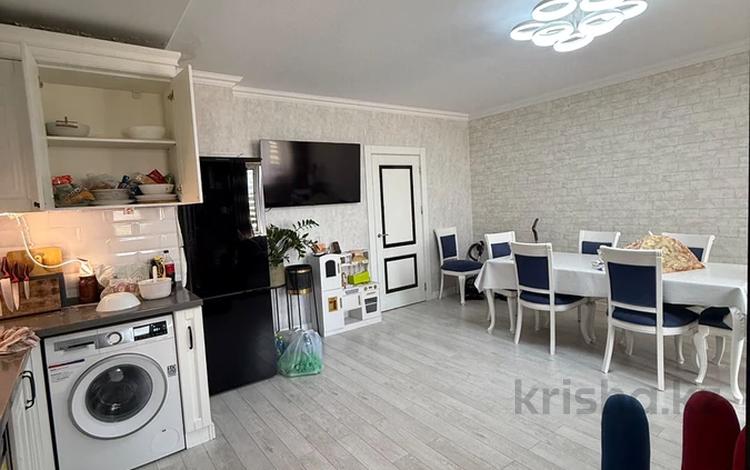 4-бөлмелі пәтер · 139.4 м² · 8/9 қабат, Аскарова Асанбая 21, бағасы: 110 млн ₸ в Алматы, Наурызбайский р-н — фото 2