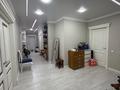 4-бөлмелі пәтер · 139.4 м² · 8/9 қабат, Аскарова Асанбая 21, бағасы: 110 млн ₸ в Алматы, Наурызбайский р-н — фото 9