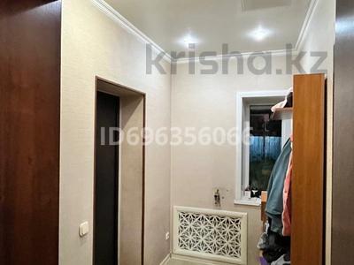 Отдельный дом · 4 комнаты · 74 м² · 8 сот., Охотская за 19 млн ₸ в Караганде, Казыбек би р-н
