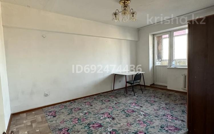 1-комнатная квартира, 33 м², 5/5 этаж помесячно, Райымбек 206/7 — ТРЦ Максима за 150 000 〒 в Алматы, Алмалинский р-н — фото 2