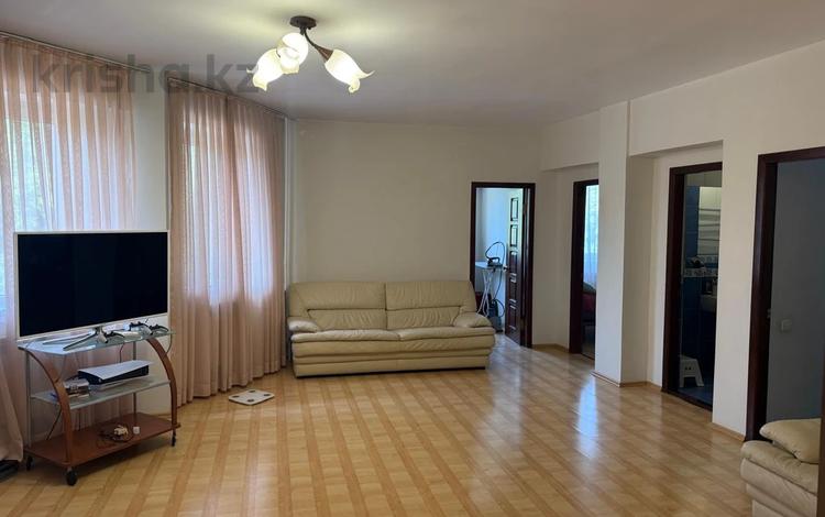4-комнатная квартира · 105 м² · 2/6 этаж, Достык 114 за 500 000 ₸ в Алматы, Медеуский р-н — фото 2