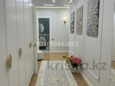 3-бөлмелі пәтер · 101 м² · 10/12 қабат, Райымбека 162а, бағасы: 98 млн ₸ в Алматы, Алмалинский р-н