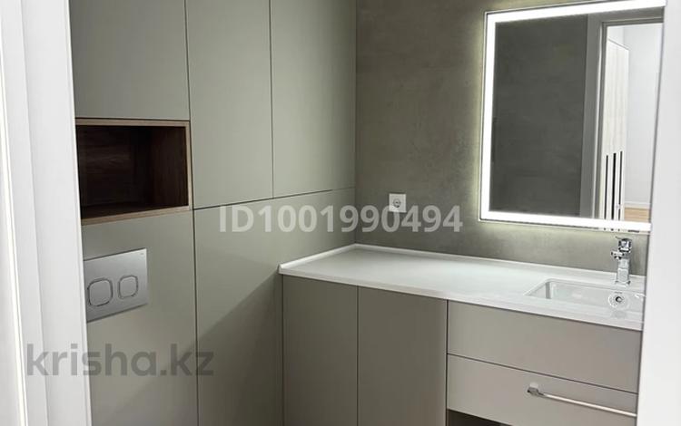 2-комнатная квартира · 76 м² · 10/10 этаж, мкр Юго-Восток, Ашимова 15 за 400 000 ₸ в Караганде, Казыбек би р-н — фото 2