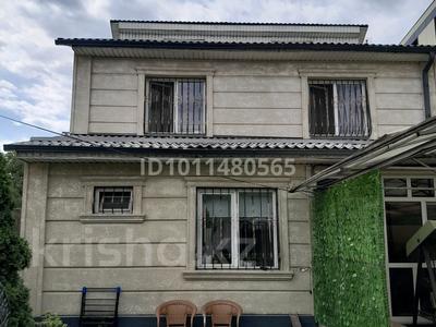 Отдельный дом · 5 комнат · 150 м² · 4 сот., мкр Горный Гигант, Искендерова 6 — Центральная улица за 1.3 млн 〒 в Алматы, Медеуский р-н