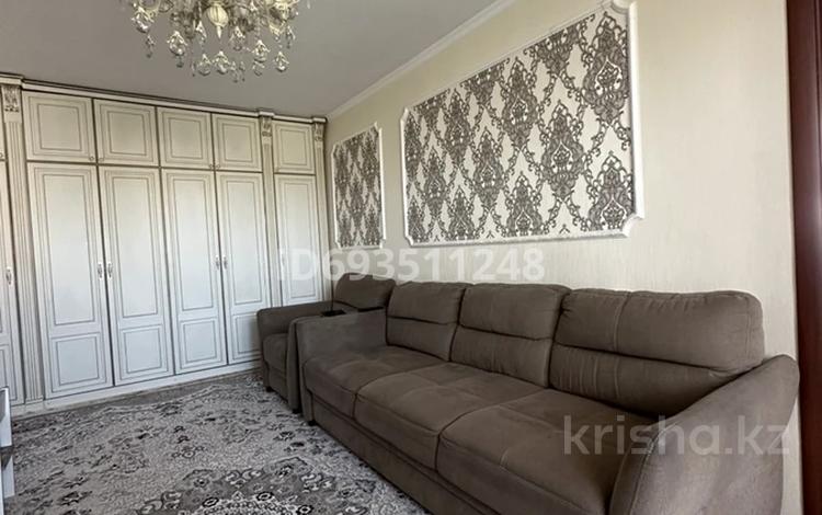 2-комнатная квартира, 42 м², 4/5 этаж, Кунаева за 13 млн 〒 в Талдыкоргане, мкр Самал — фото 2