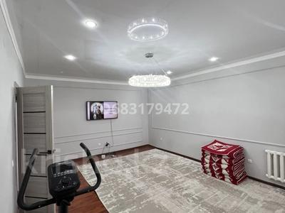 Продажа квартир в Актюбинской обл.: 3-комнатная квартира, 93 м², 5/5 этаж, Юго-запад-1(Санкибай батыра) 623 — Базар Табыс за 21 млн 〒 3-комнатная квартира, 93 м², 5/5 этаж, Юго-запад-1(Санкибай батыра) 623 — Базар Табыс за 21 млн 〒 в Актобе, жилой массив Юго-Запад-1
