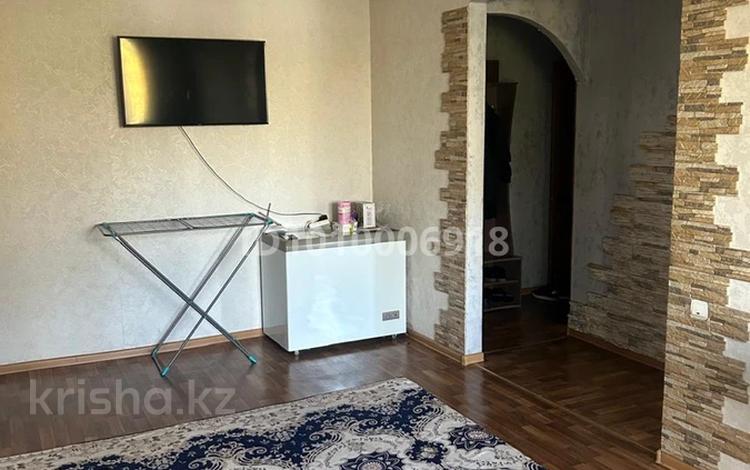 3-комнатная квартира · 58.6 м² · 4/5 этаж, нуркен Абдирова 36/1 за 24 млн 〒 в Караганде, Казыбек би р-н — фото 2